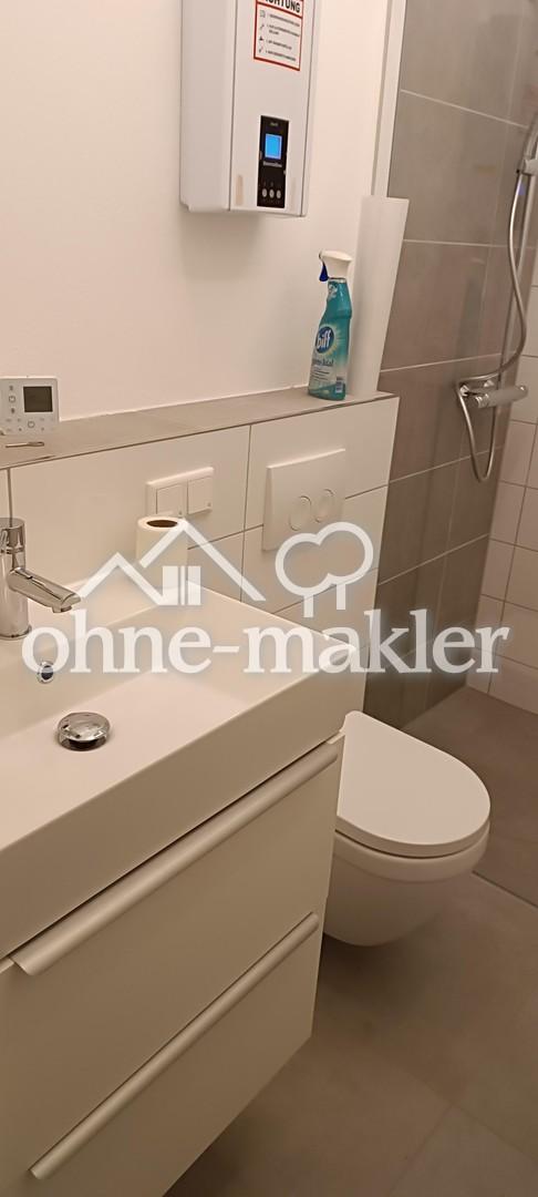 Badezimmer links