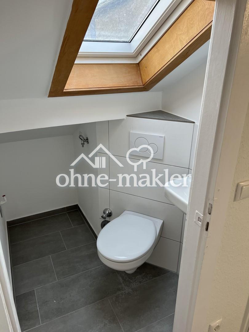 Helle Dachgeschosswohnung im Rheingauviertel - Foto 1
