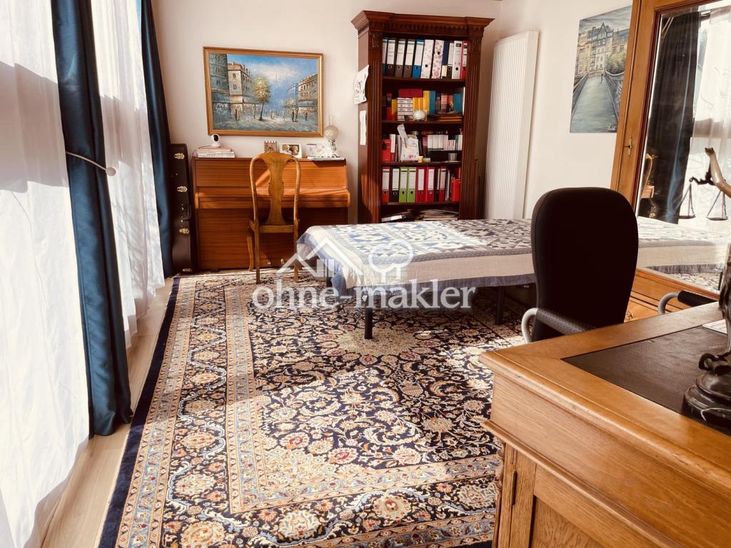 Arbeitszimmer