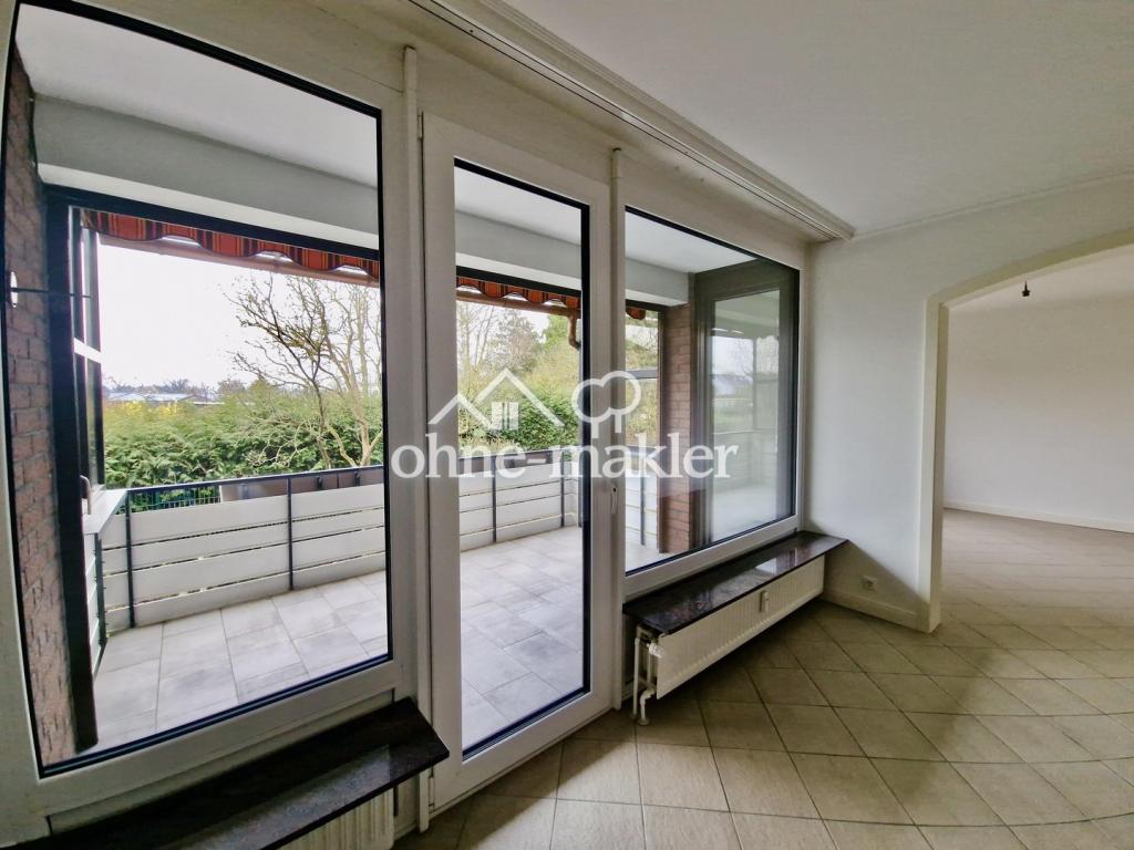 Fensterfront zur Loggia