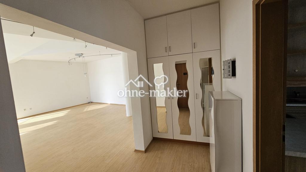 Diele mit Einbauschrank