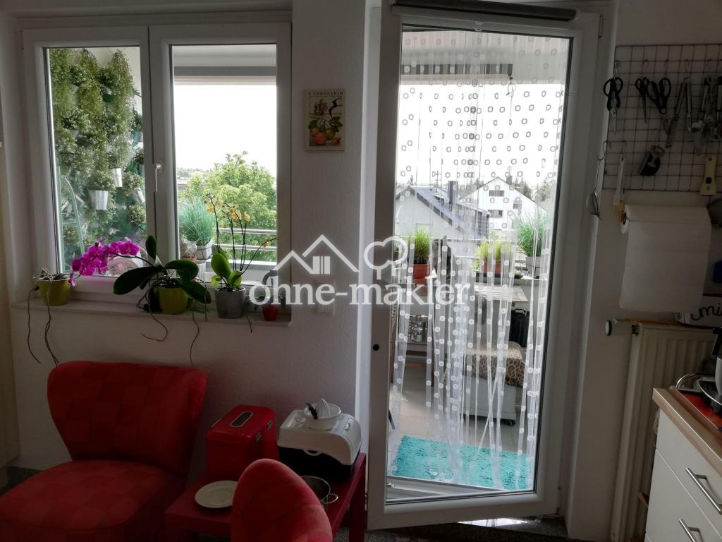Küche mit Blick Balkon
