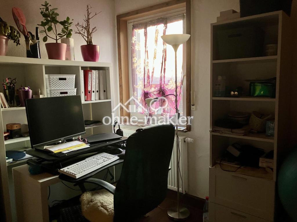 Kinderzimmer / Büro DG