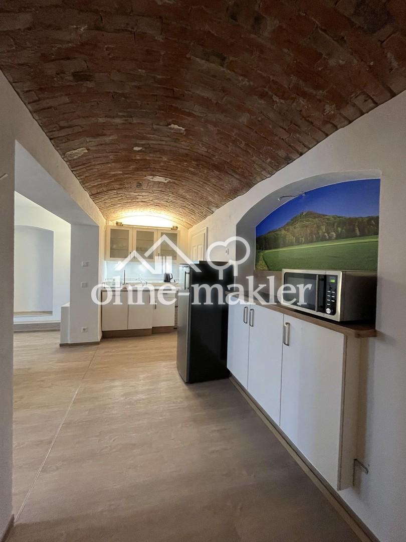 smarte Singlewohng. mit neuwertiger EBK, bezugsfertig,direkt an der Landeskrone, PP sep. verfügbar - Photo 5