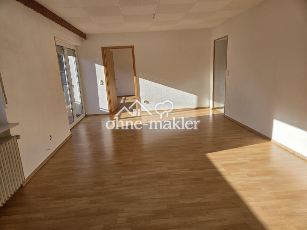 Wohnzimmer in Richung Schlafzi