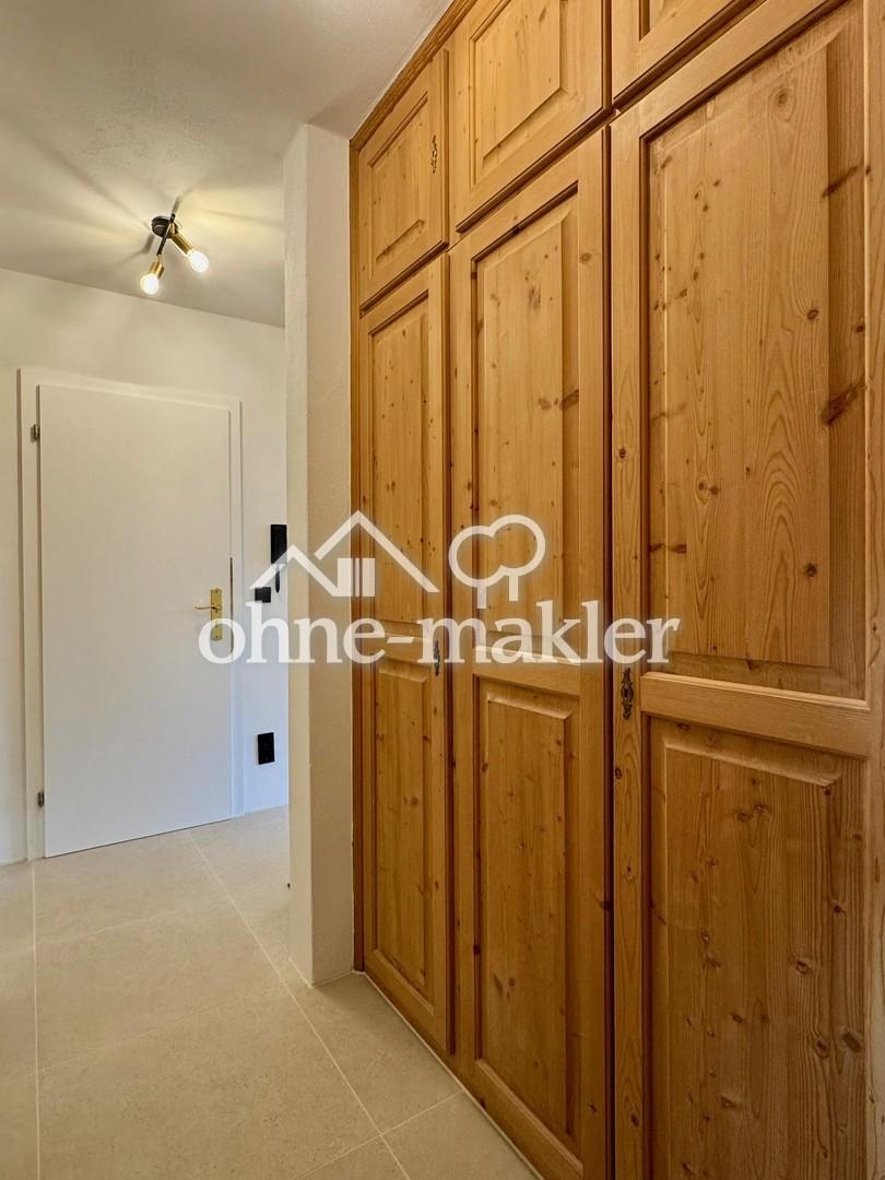 geräumiger Einbauschrank Flur 