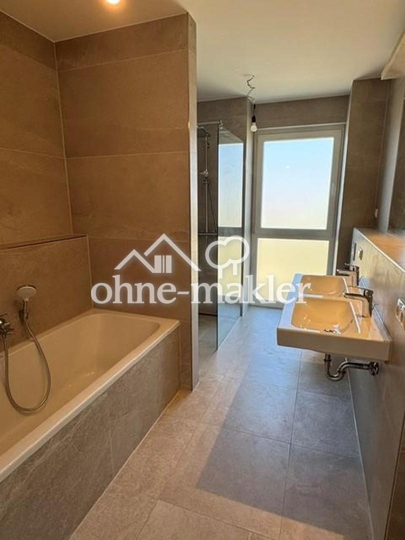 4-Zimmer-Wohnung mit Küchenzeile und großem Balkon! Modern, komfortabel und hervorragend angebunden! - Photo 4