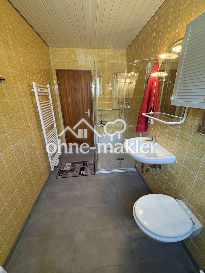 Badezimmer bodennahe Dusche