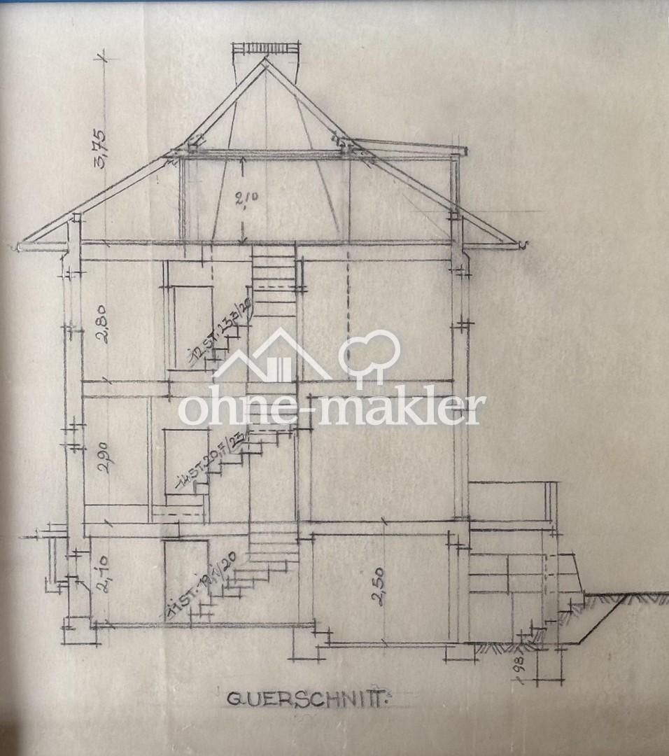 Querschnitt, gebaut o. Balkon