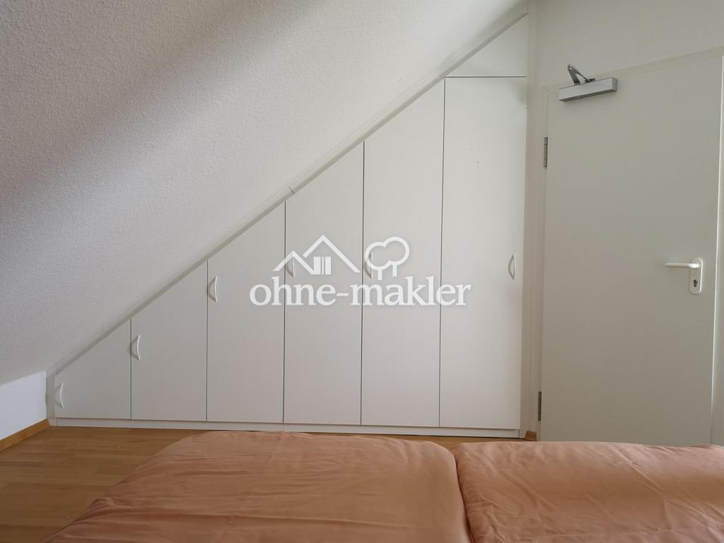 Gästezimmer / eingeb. Schrank