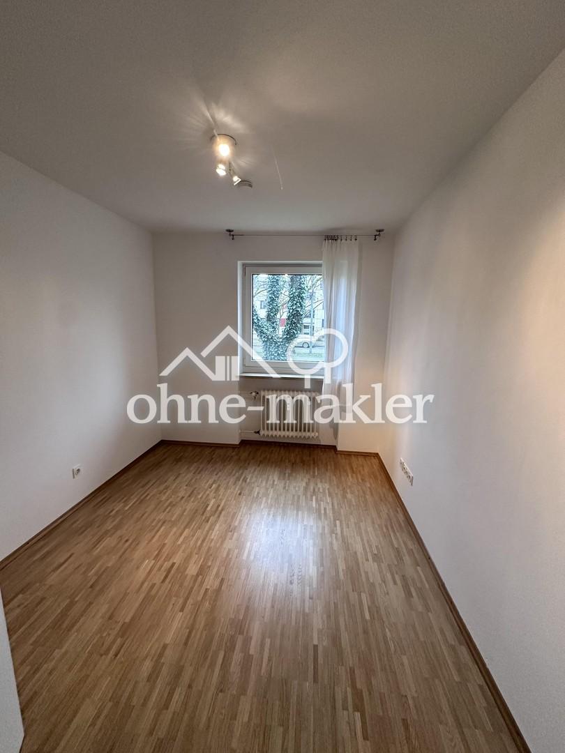 Großzügige 5-Zimmer-Wohnung mit zwei Balkonen in ruhiger Lage von München-Solln - Foto 5