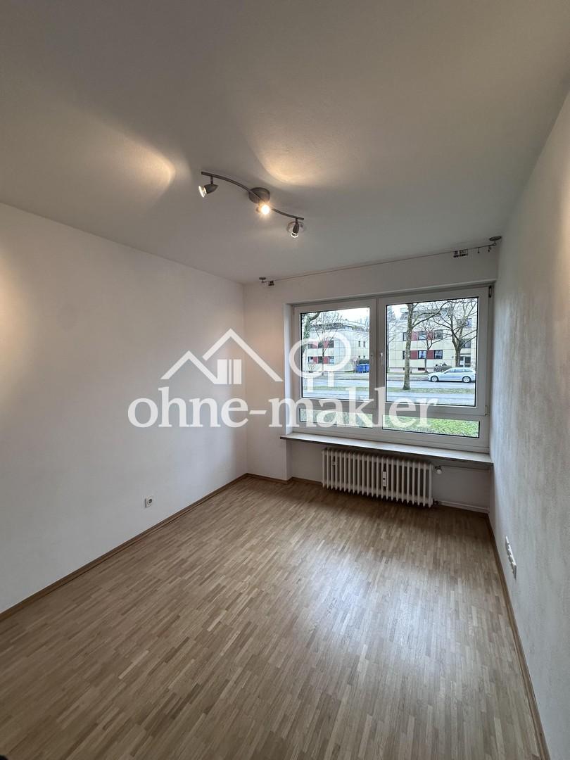 Großzügige 5-Zimmer-Wohnung mit zwei Balkonen in ruhiger Lage von München-Solln - Foto 3