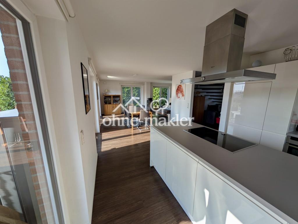 offene Küche und Esszimmer