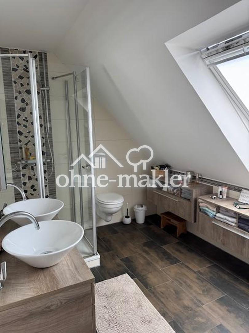 Hauptbadezimmer OG