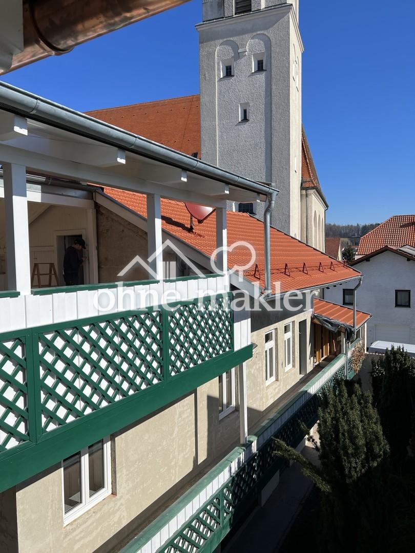 Blick auf Kirchturm
