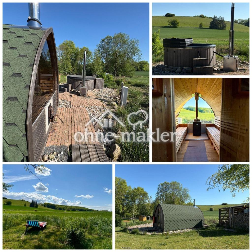 Wellnessbereich mit Badetub