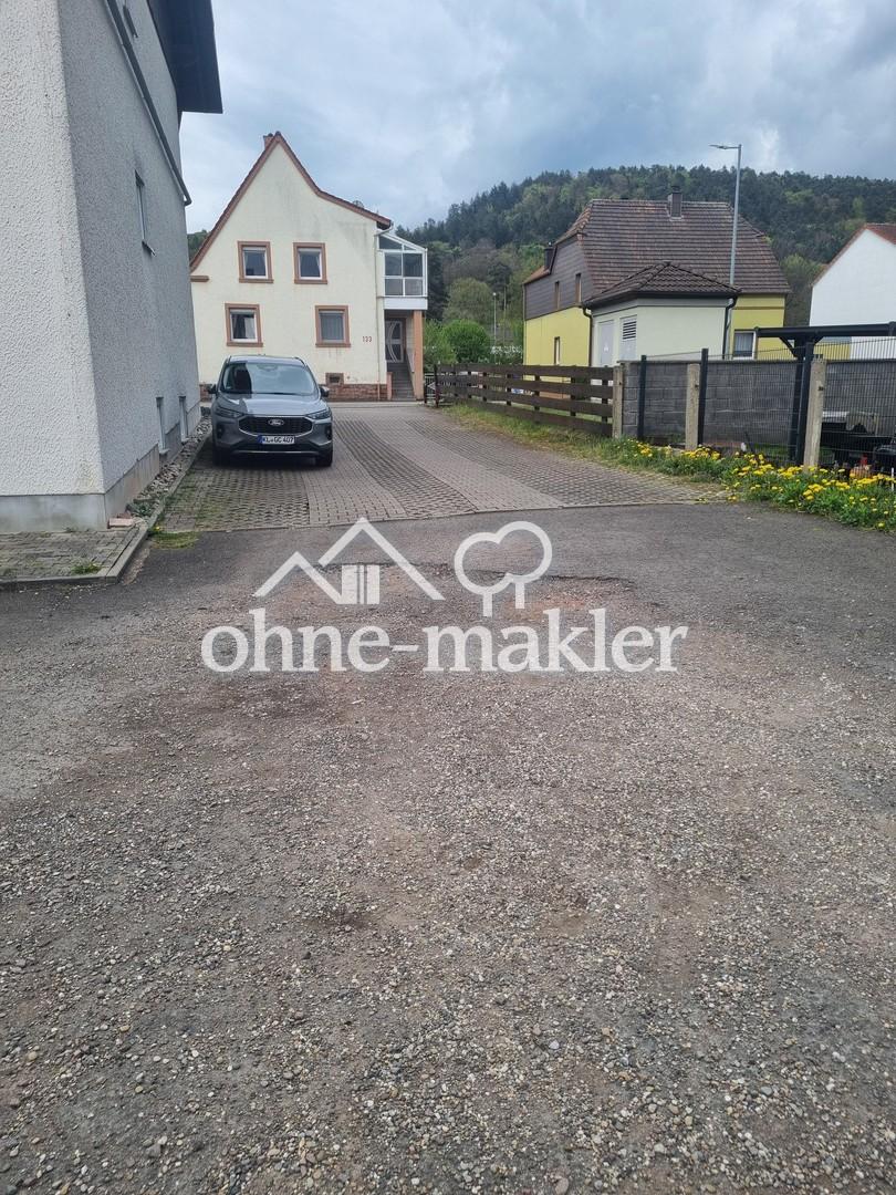 Einfahrt zum Betriebsgelände
