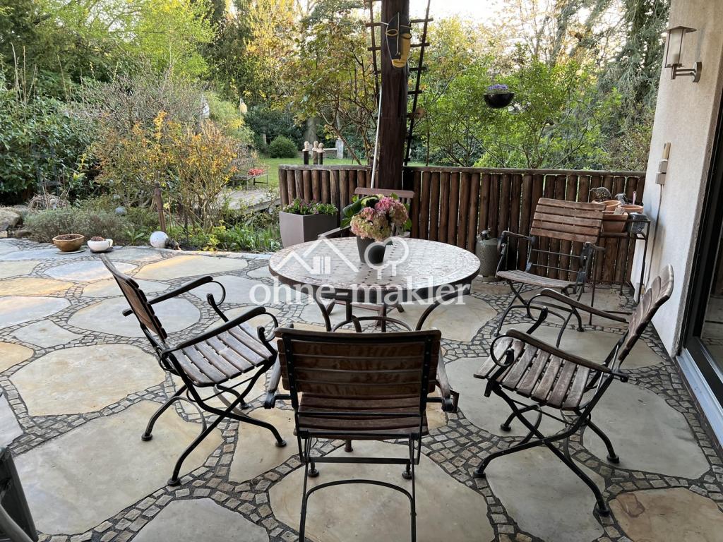 überdachter Terrassenbereich