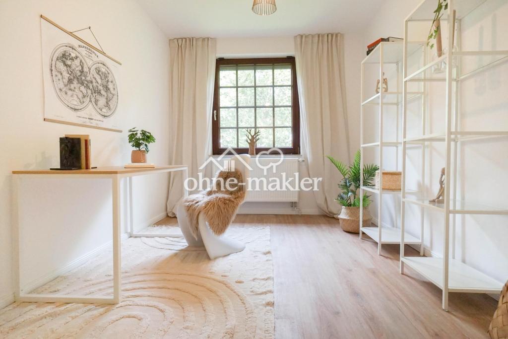 Arbeits- oder Schlafzimmer