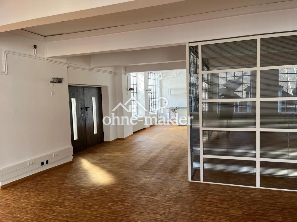 Loftansicht mit Meetingraum un