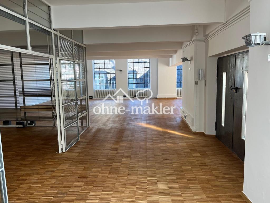 Loftansicht mit Meetingraum un