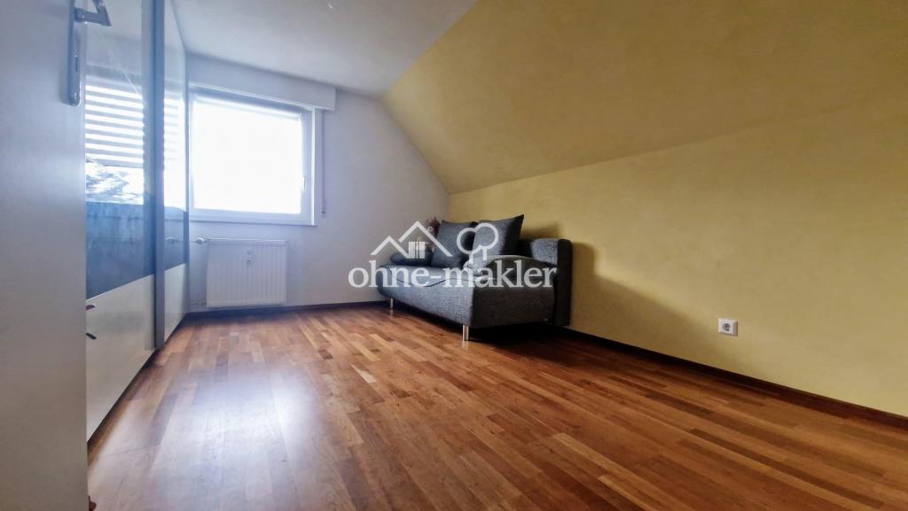 Büro/Schlafzimmer