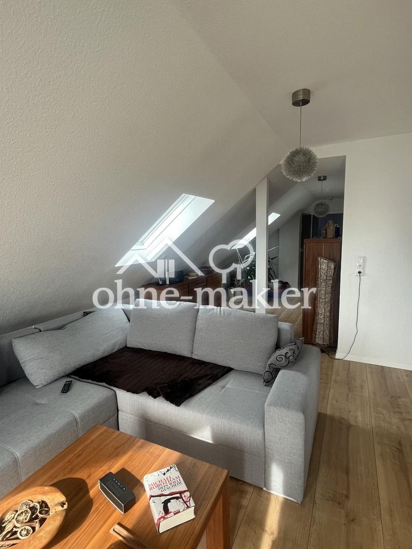 Großzügige Dachgeschosswohnung in guter Lage - Photo 2