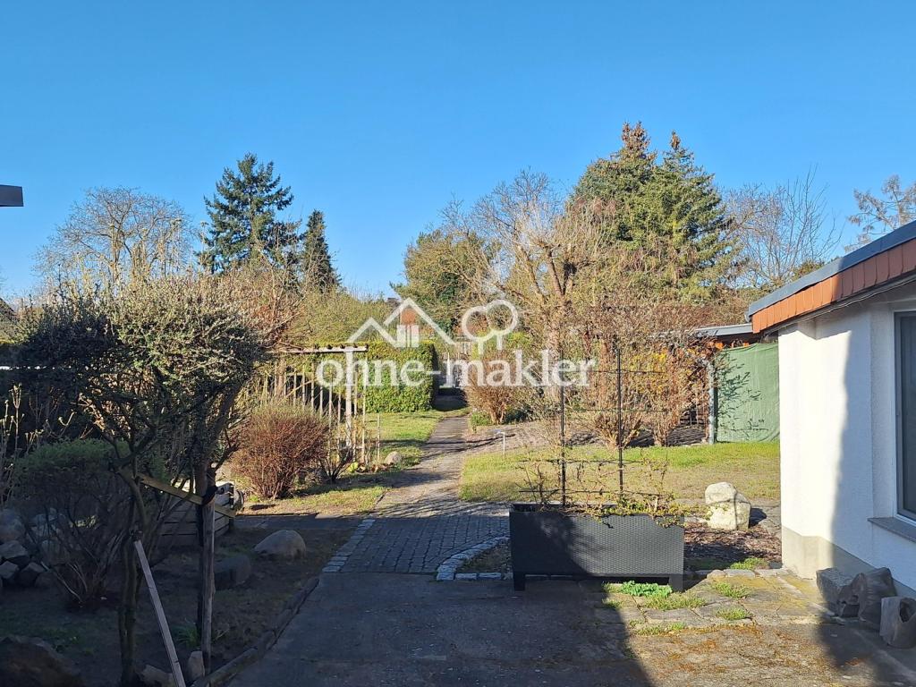 Garten hinter dem Haus