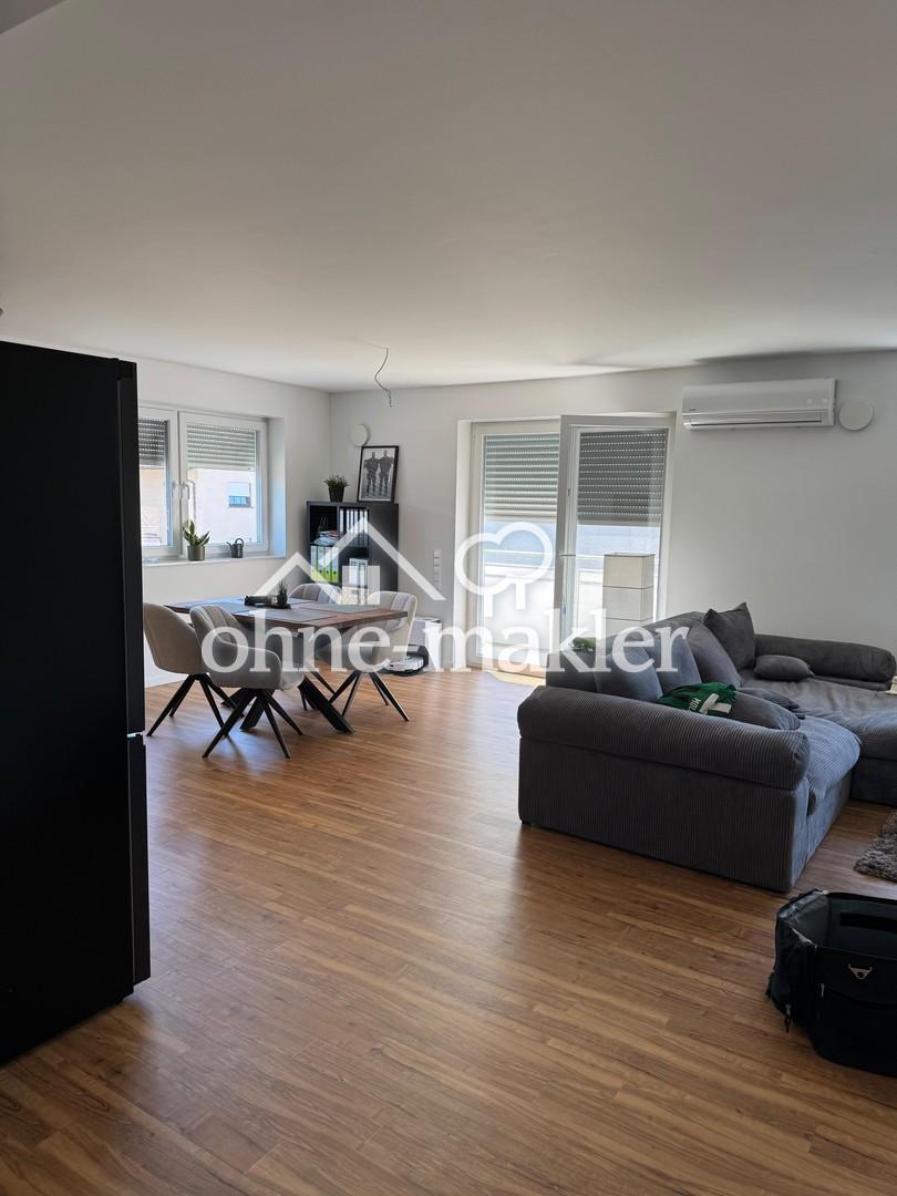 Neuwertige 67 m² Wohnung: exklusive 2,5 Zimmer Wohnung in Bad Schönborn mit Balkon - Photo 1