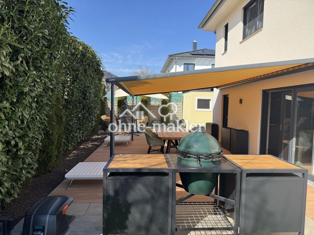 Markise über der West-Terasse