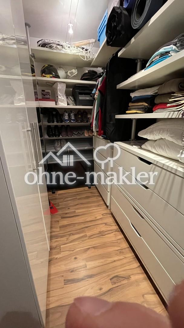 Beg. Kleiderschrank EG