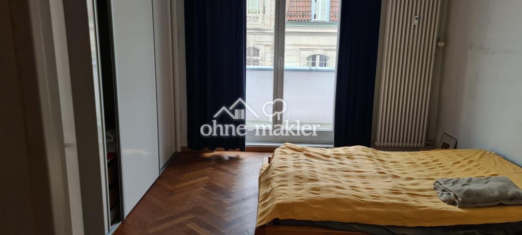 Schlafzimmer, Balkontür
