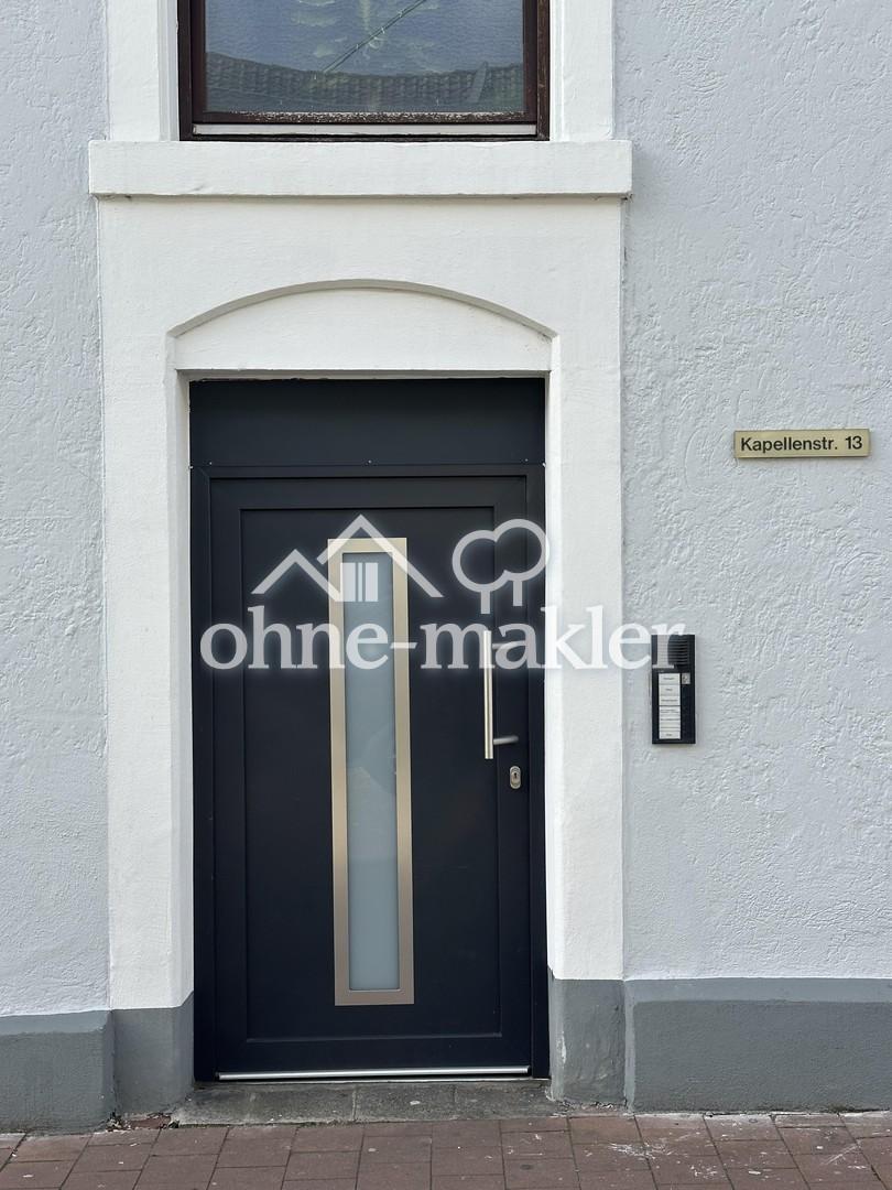 Eingangstür zum Wohnhaus 