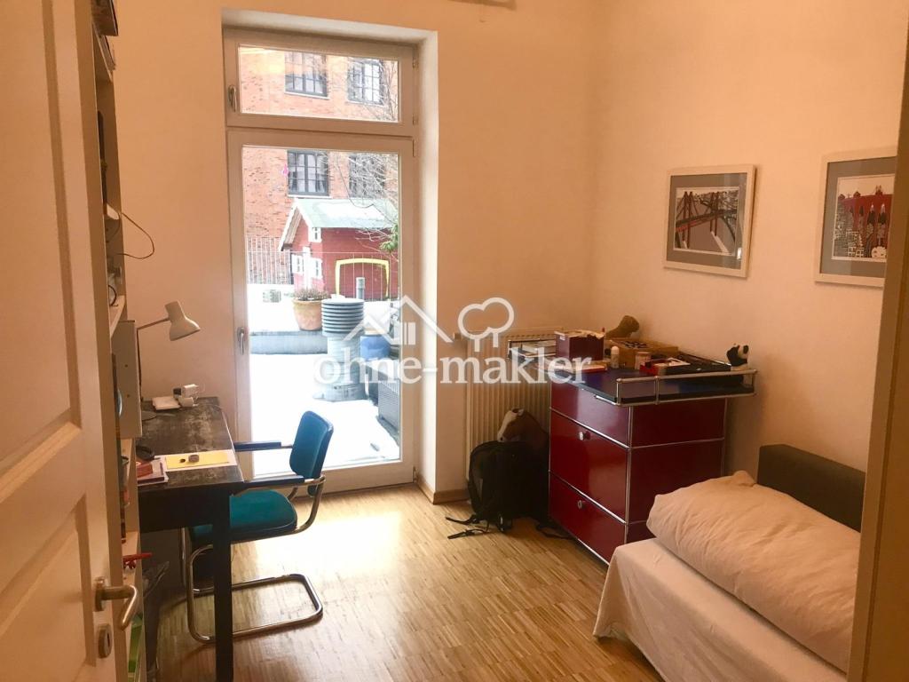 Schlafzimmer 2