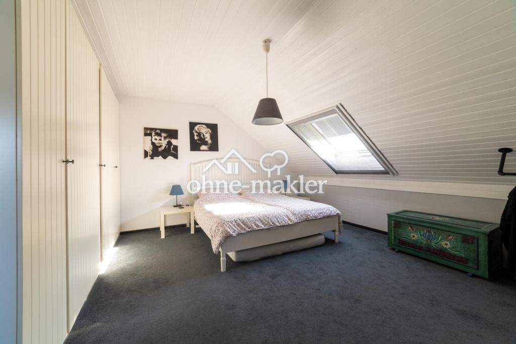 Schlafzimmer OG