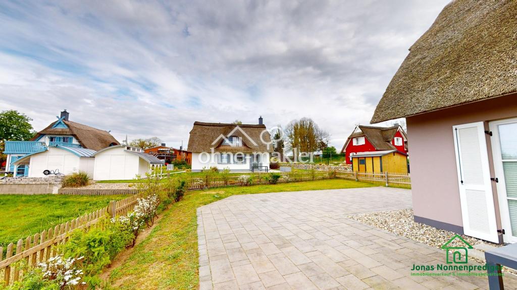 Terrasse mit Garten
