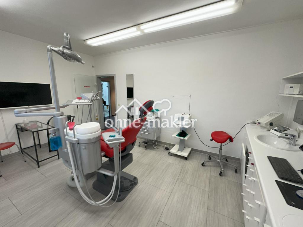 Behandlungszimmer 1