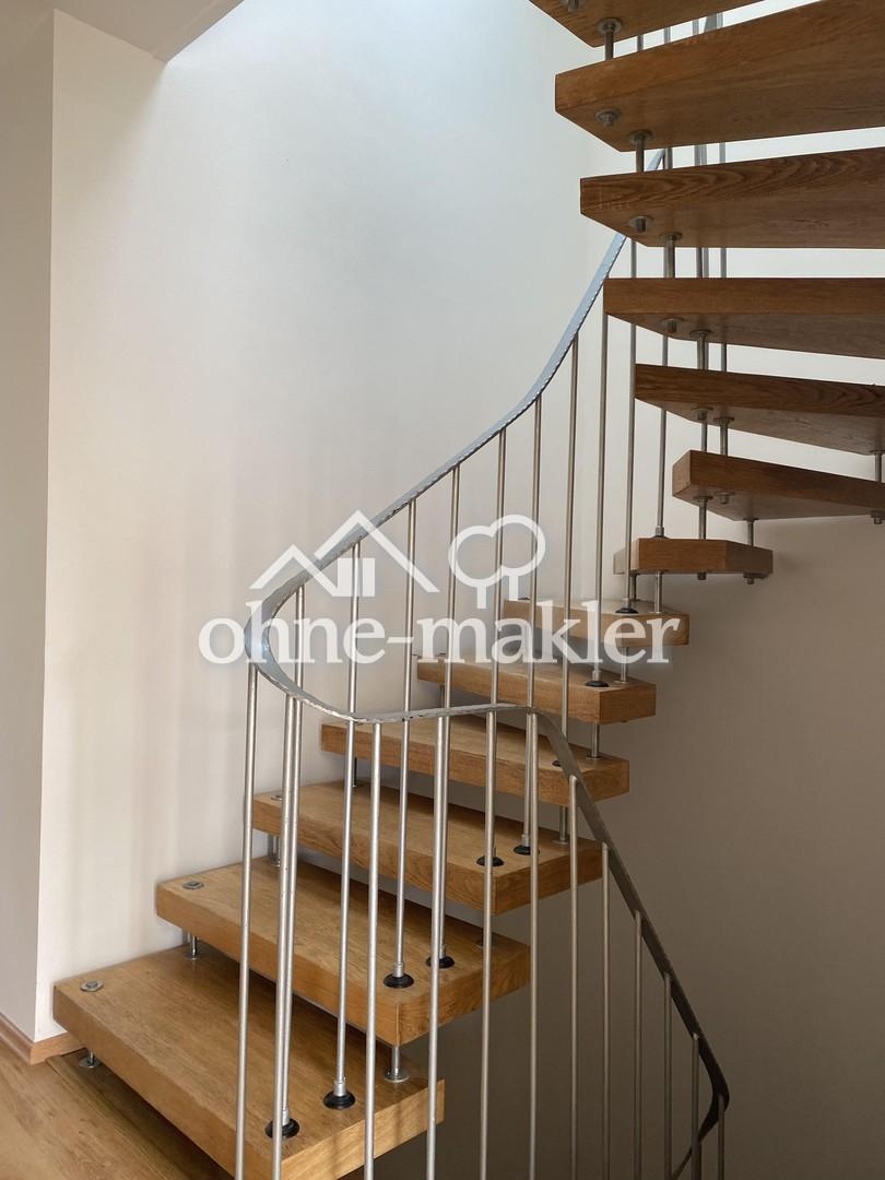 Treppenhaus 1. OG
