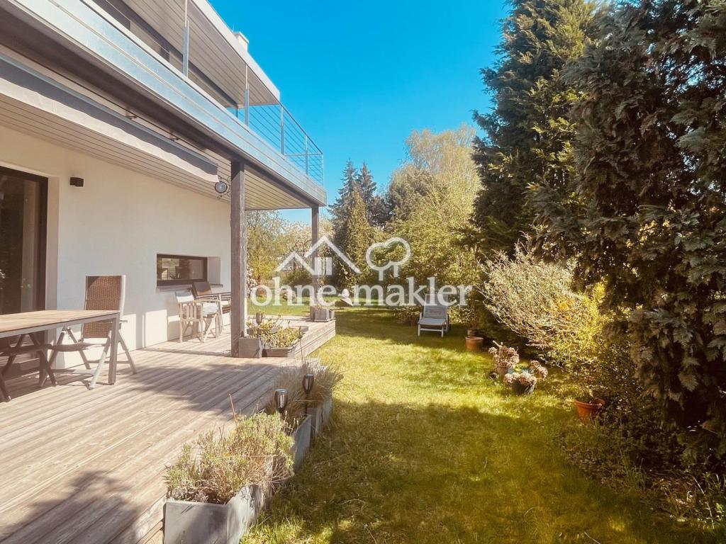 Gartenterrasse im EG