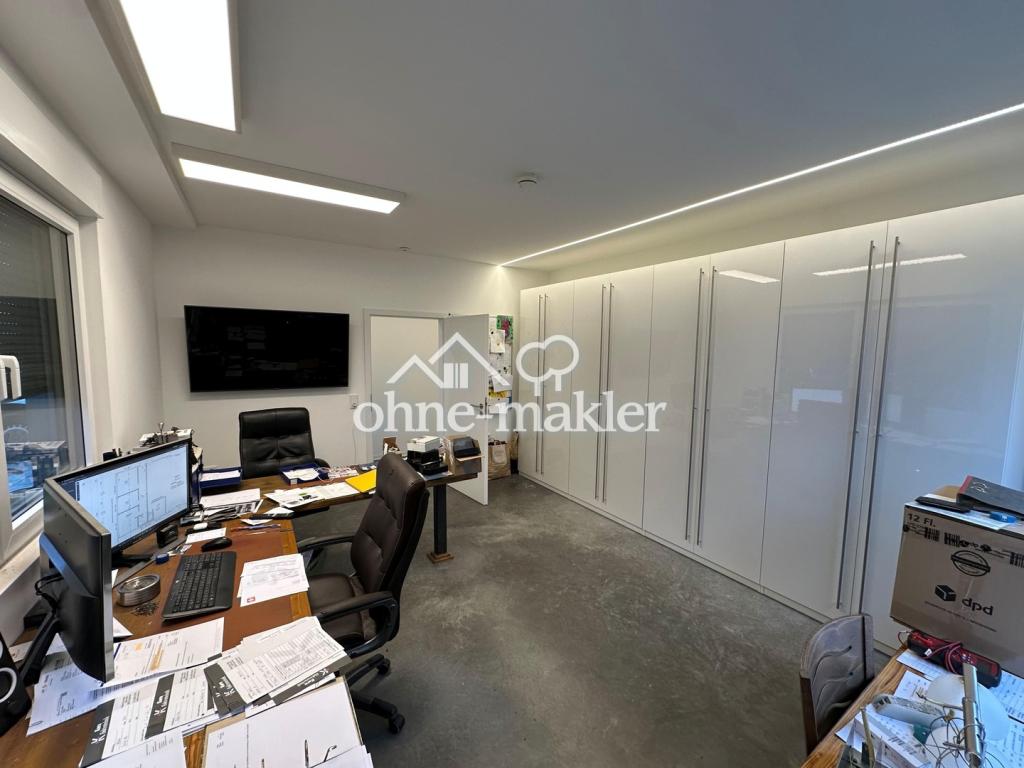 Büro 1
