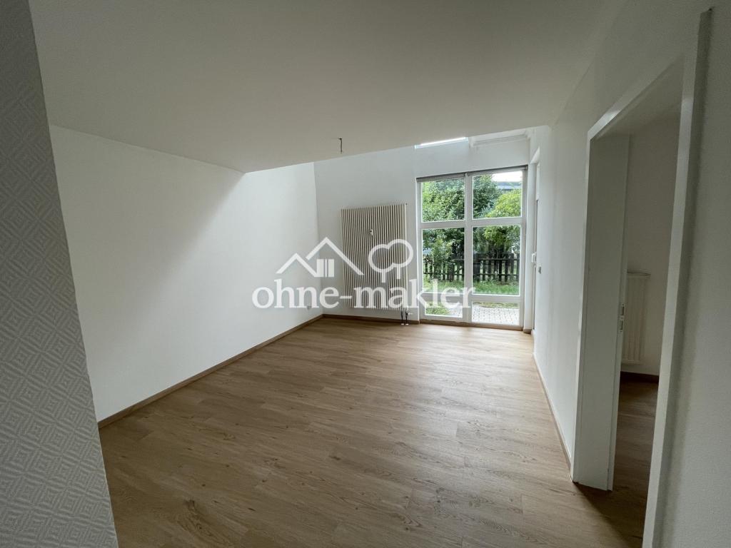 Wohnzimmer  Richtung Garten