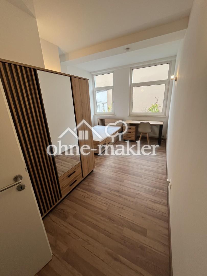 Schlafzimmer 5