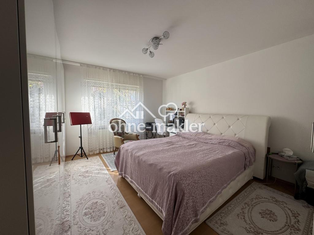Schlafzimmer EG