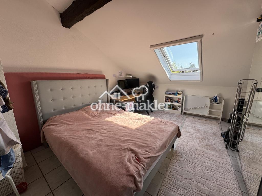 Schlafzimmer DG