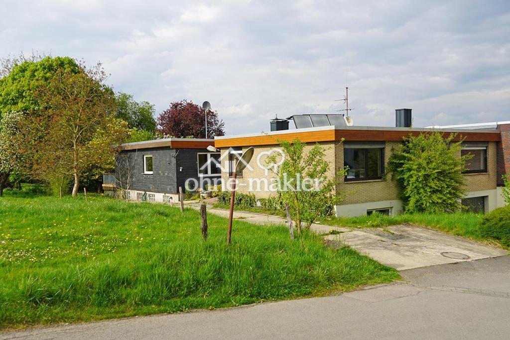 Doppelbungalow, Zufahrt