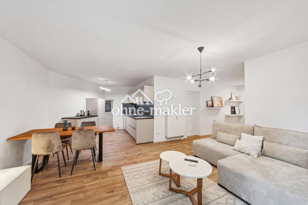 Exklusiv möblierte und renovierte Wohnung, EBK, Balkon und Tiefgaragenstellplatz - Foto 5