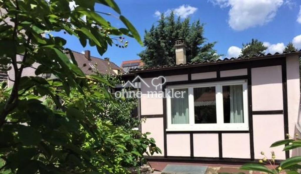 Blick a. Schlafzimmer v.Garten
