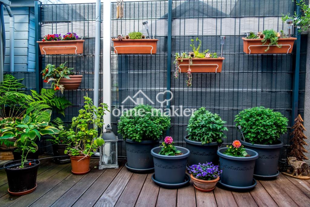 Garten Seitenterrasse