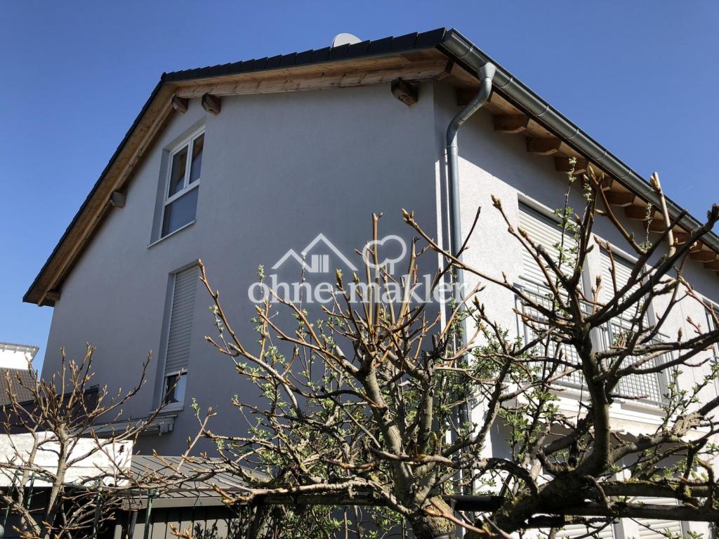 Hausansicht von der Seite