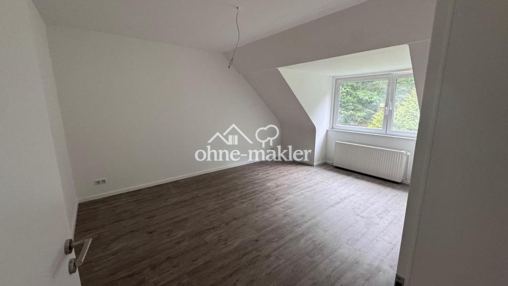 Hohe Decken, helle Räume